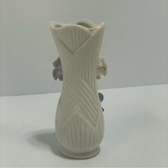 Ceramic Floral Vase miniature decor accent piece - Picture 9 of 10